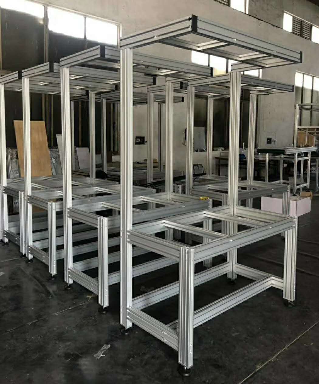 铝型材料机架加工材料质量会影响稳定性-昆明宇航教育服务有限公司